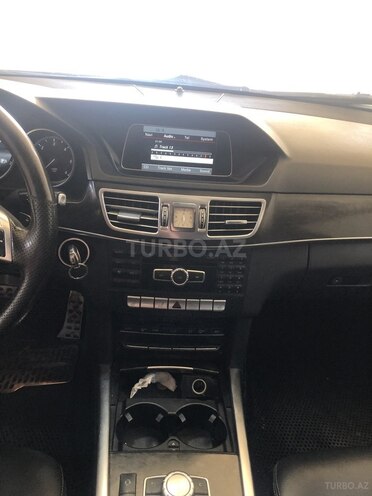 Mercedes E 220 2013, 275,000 km - 2.1 л - Bakı