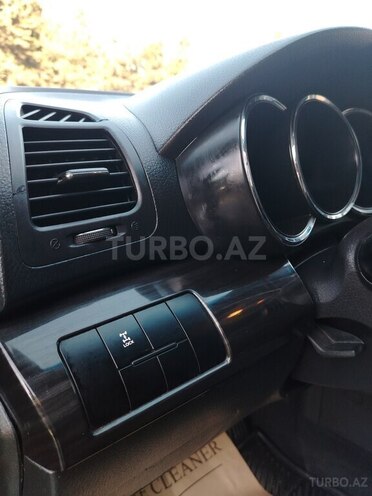 Kia Sorento-13