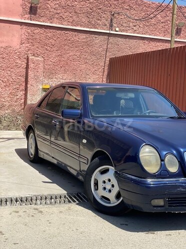 Mercedes E 230 1996, 350,000 km - 2.3 l - Bakı