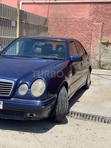 Mercedes E 230 1996, 350,000 km - 2.3 l - Bakı