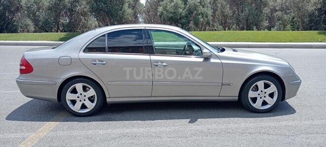 Mercedes E 220 d 2003, 340,170 km - 2.2 l - Bakı
