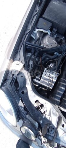 Mercedes E 220 d 2003, 340,170 km - 2.2 l - Bakı