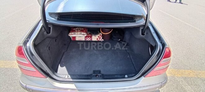 Mercedes E 220 d 2003, 340,170 km - 2.2 l - Bakı