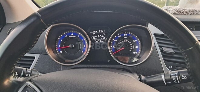 Hyundai Elantra 2015, 90,823 km - 1.8 l - Mingəçevir