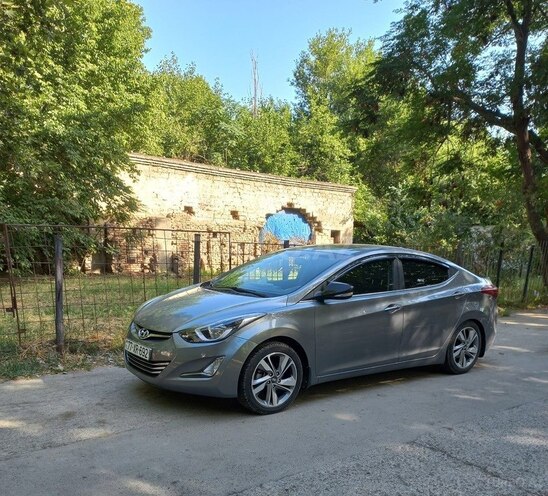 Hyundai Elantra 2015, 90,823 km - 1.8 l - Mingəçevir
