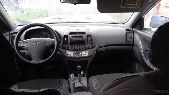 Hyundai Elantra 2009, 284,321 km - 1.6 l - Qazax