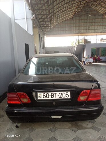 Mercedes E 200 1998, 386,567 km - 2.0 l - Qazax