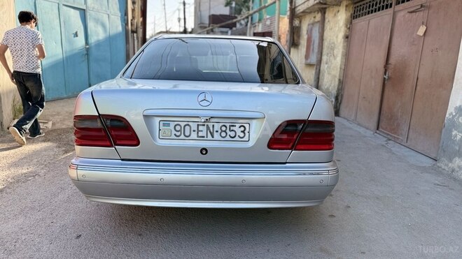 Mercedes E 240 1998, 358,470 km - 2.4 l - Bakı