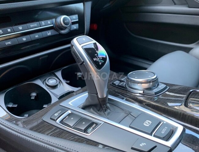 BMW 528 2016, 205,996 km - 2.0 l - Bakı