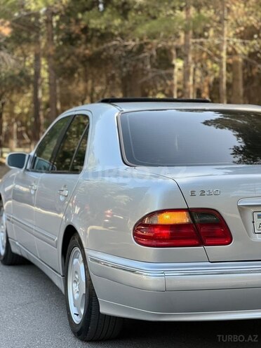 Mercedes E 220 d 2000, 310,000 km - 2.2 l - Sumqayıt