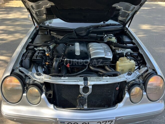 Mercedes E 220 d 2000, 310,000 km - 2.2 l - Sumqayıt