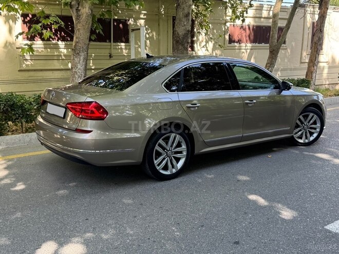 Volkswagen Passat 2016, 122,000 km - 1.8 l - Bakı