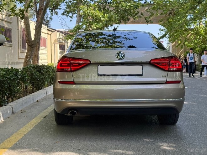 Volkswagen Passat 2016, 122,000 km - 1.8 l - Bakı