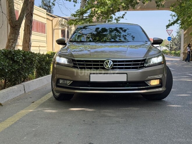 Volkswagen Passat 2016, 122,000 km - 1.8 l - Bakı