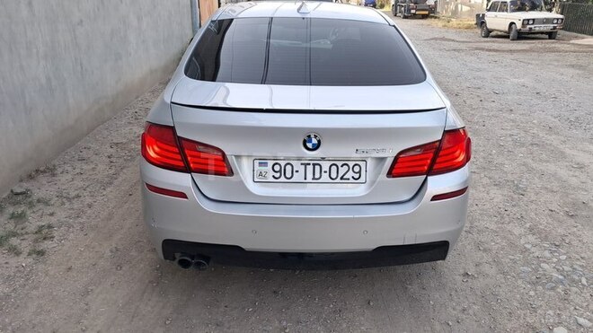 BMW 528 2013, 255,000 km - 2.0 l - Gəncə