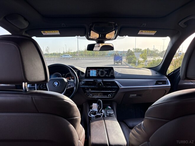 BMW 520 2017, 215,000 km - 2.0 л - Bakı