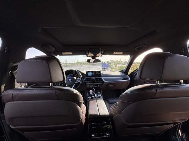 BMW 520 2017, 215,000 km - 2.0 л - Bakı