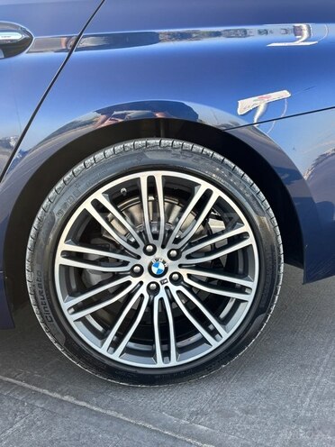 BMW 520 2017, 215,000 km - 2.0 л - Bakı