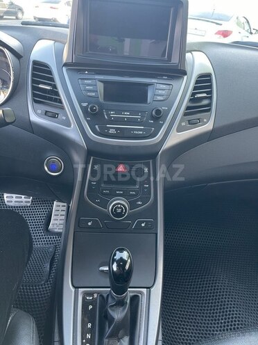 Hyundai Avante 2015, 155,000 km - 1.6 l - Bakı