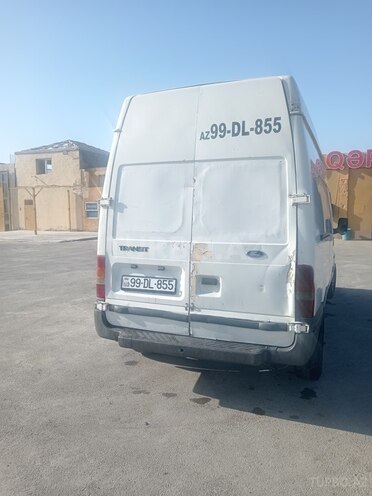 Ford Transit-2