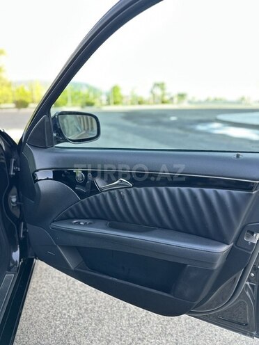 Mercedes E 350 2006, 221,177 km - 3.5 l - Qəbələ