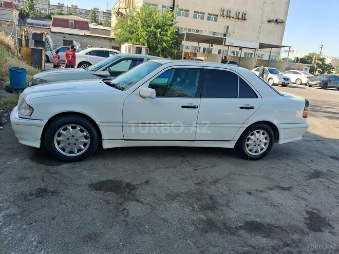 Mercedes C 230 1999, 355,000 km - 2.3 л - Bakı