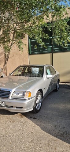 Mercedes E 220 1995, 360,466 km - 2.2 l - Bakı