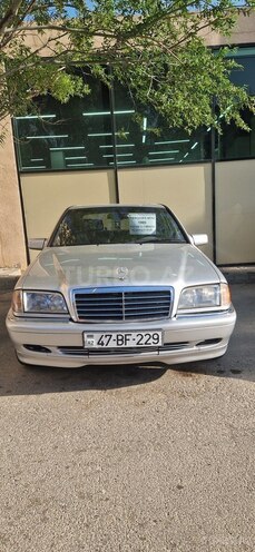Mercedes E 220 1995, 360,466 km - 2.2 l - Bakı