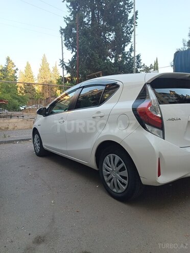 Toyota Aqua 2017, 88,000 km - 1.5 l - Bakı