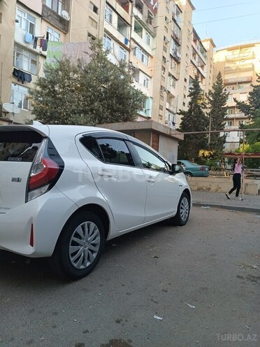 Toyota Aqua 2017, 88,000 km - 1.5 l - Bakı