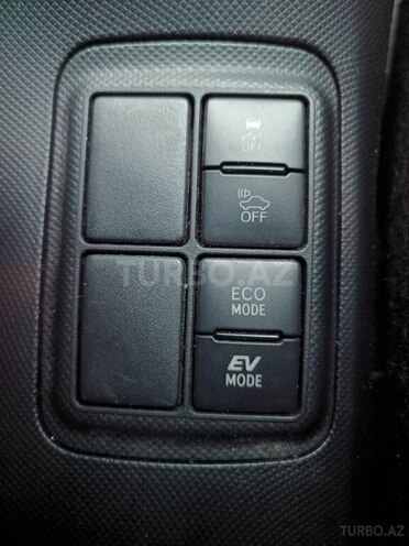 Toyota Aqua 2017, 88,000 km - 1.5 l - Bakı