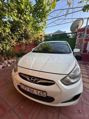 Hyundai Accent 2013, 312,000 km - 1.4 l - Bakı