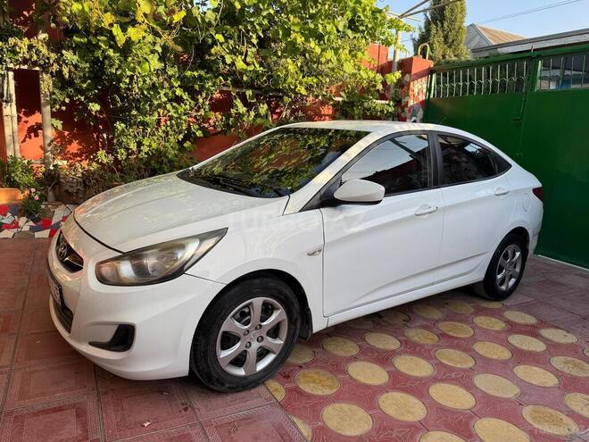 Hyundai Accent 2013, 312,000 km - 1.4 l - Bakı