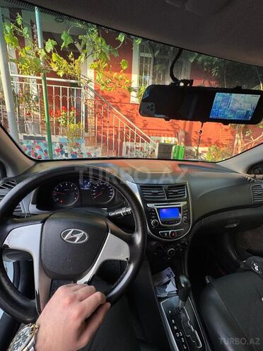 Hyundai Accent 2013, 312,000 km - 1.4 l - Bakı