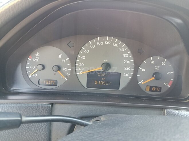 Mercedes E 220 d 1999, 510,522 km - 2.2 l - Cəbrayıl