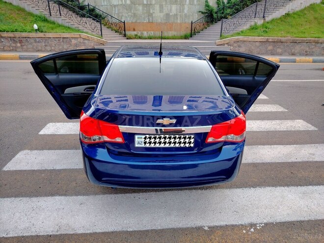 Chevrolet Cruze 2011, 345,000 km - 1.4 l - Tovuz