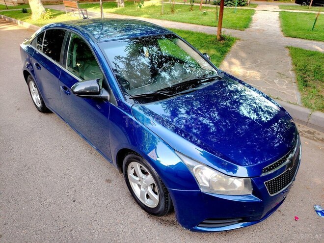 Chevrolet Cruze 2011, 345,000 km - 1.4 l - Tovuz