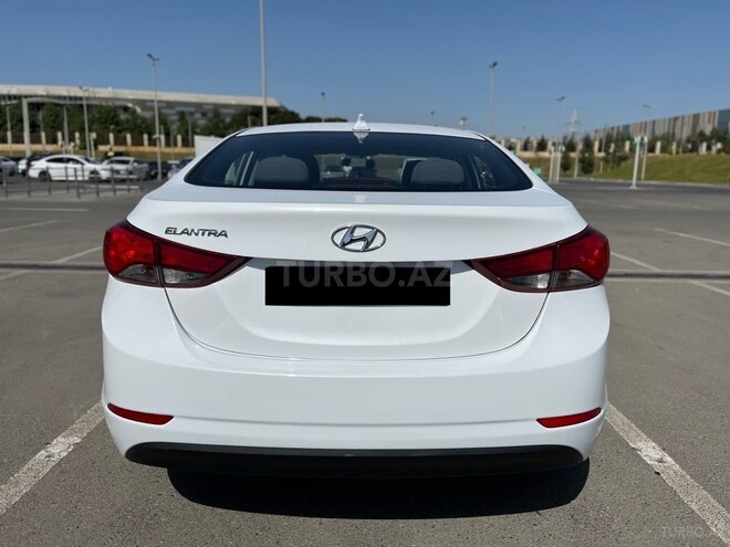 Hyundai Elantra 2015, 63,800 km - 1.8 л - Bakı