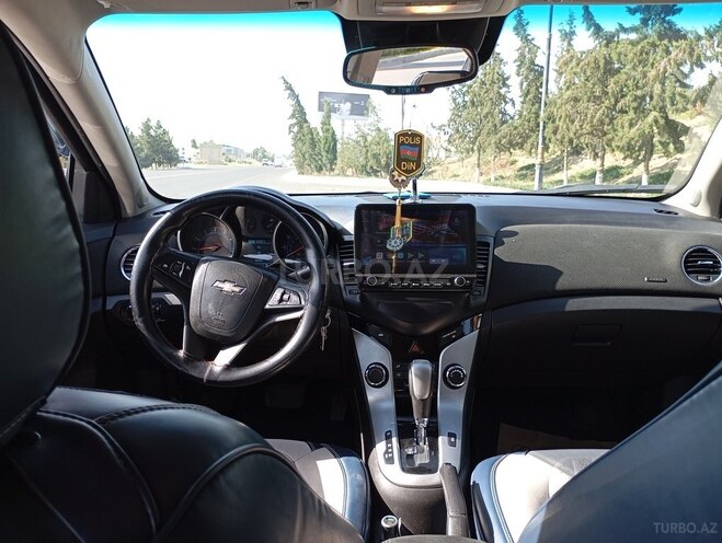 Chevrolet Cruze 2015, 251,746 km - 1.4 l - Şirvan