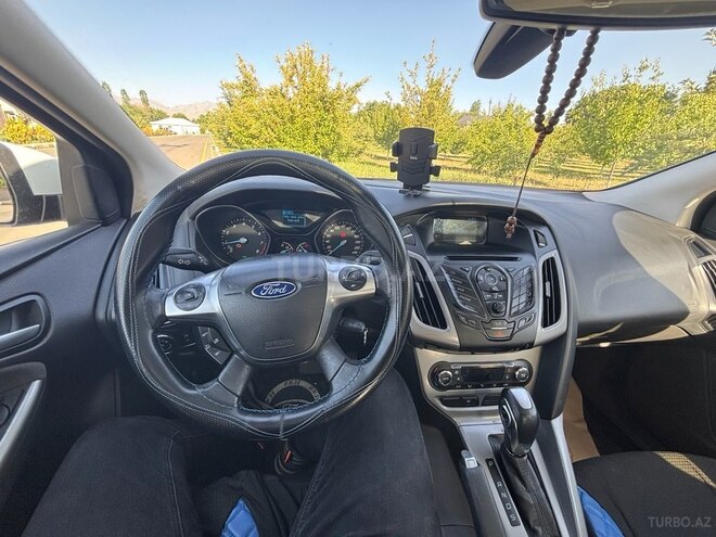 Ford Focus 2013, 82,015 km - 1.6 л - Naxçıvan