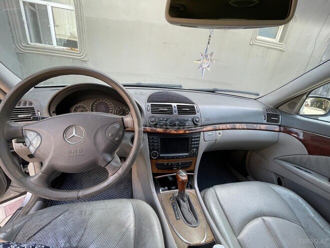 Mercedes E 240 2003, 321,000 km - 2.4 l - Bakı