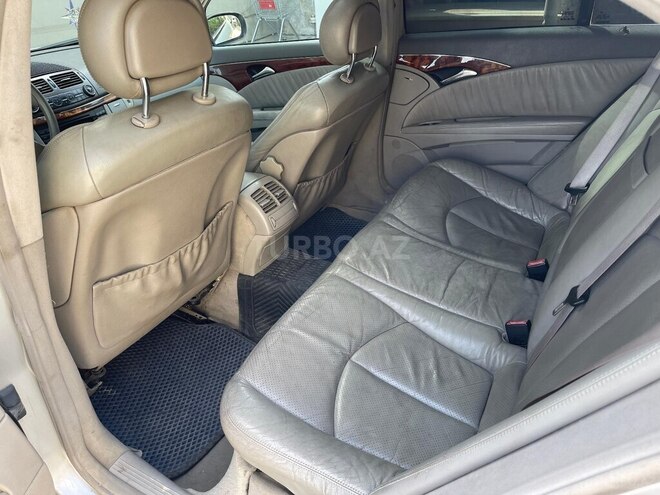 Mercedes E 240 2003, 321,000 km - 2.4 l - Bakı