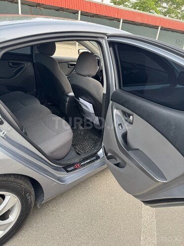 Hyundai Elantra 2015, 240,919 km - 1.8 l - Bakı