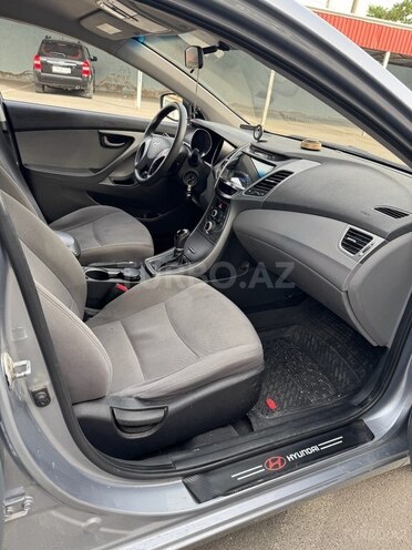 Hyundai Elantra 2015, 240,919 km - 1.8 l - Bakı