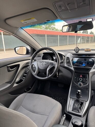 Hyundai Elantra 2015, 240,919 km - 1.8 l - Bakı
