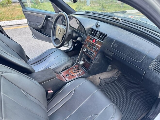 Mercedes C 180 2000, 384,142 km - 1.8 l - Sumqayıt