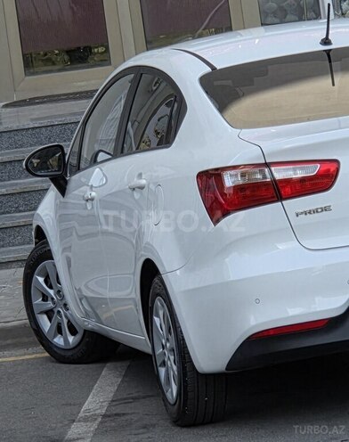 Kia Pride 2015, 135,000 km - 1.4 l - Bakı