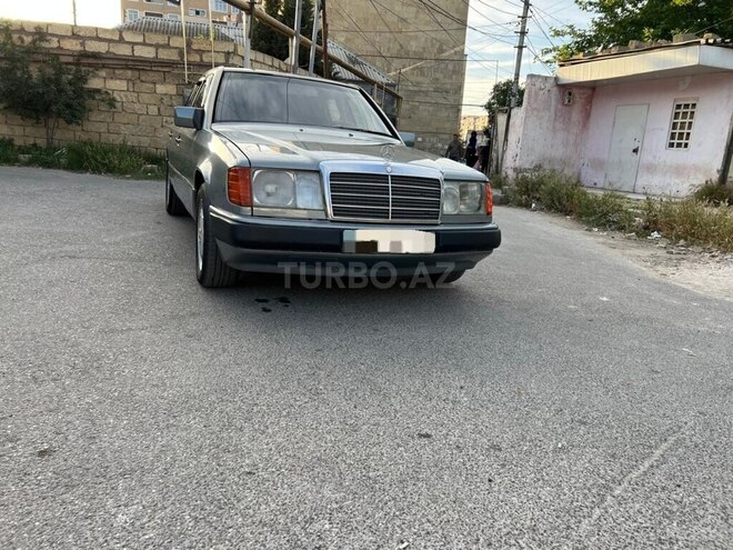 Mercedes E 200 1992, 252,000 km - 2.0 l - Bakı
