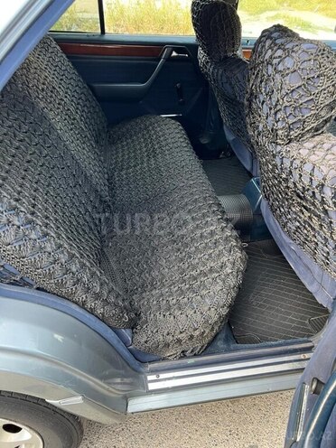 Mercedes E 200 1992, 252,000 km - 2.0 l - Bakı