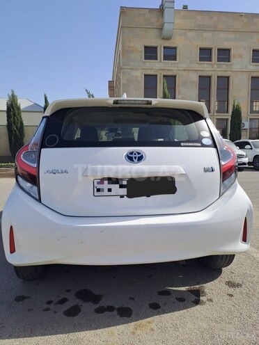 Toyota Aqua 2017, 125,000 km - 1.5 l - Bakı